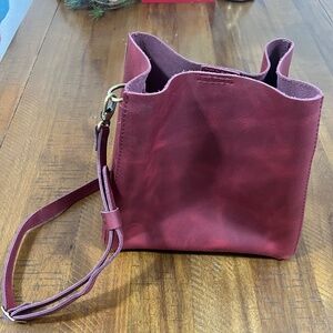 🆕 Portland Leather Goods Anemone Butterfly Bucket Bag